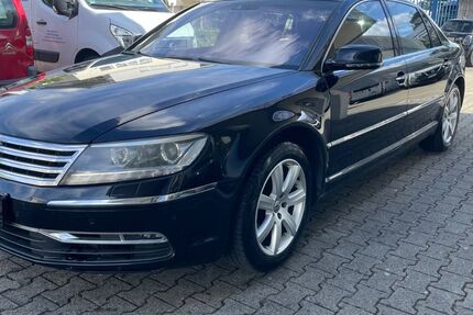 VW Phaeton 261.000 km 6.550 &euro; Gerlingen 70839