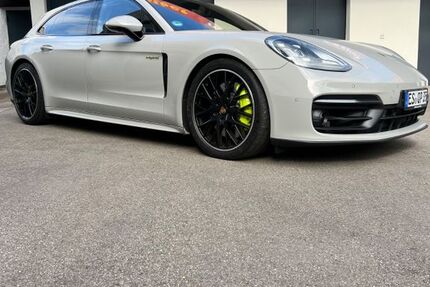 Porsche Panamera 69.800 km 89.999 &euro; Stuttgart 70565
