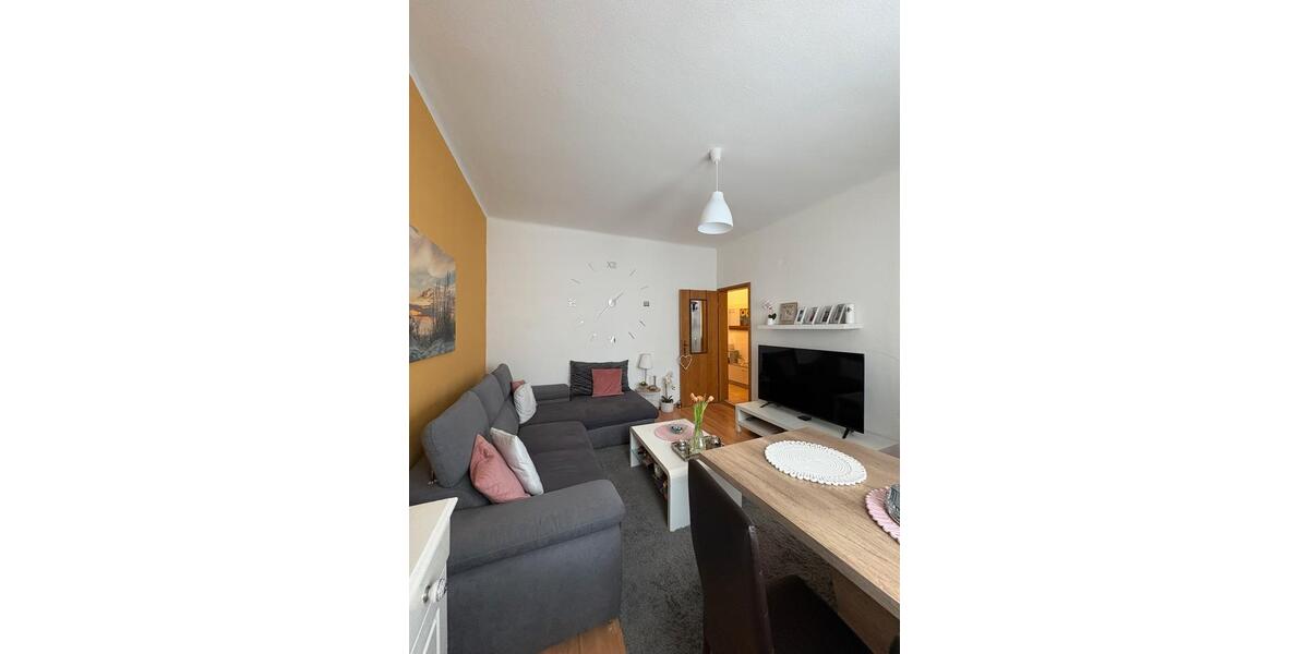 Erdgeschoßwohnung Stuttgart Zuffenhausen - 3 Zimmer, 63 m&sup2;, 1.095&euro; | Angebot:25932454