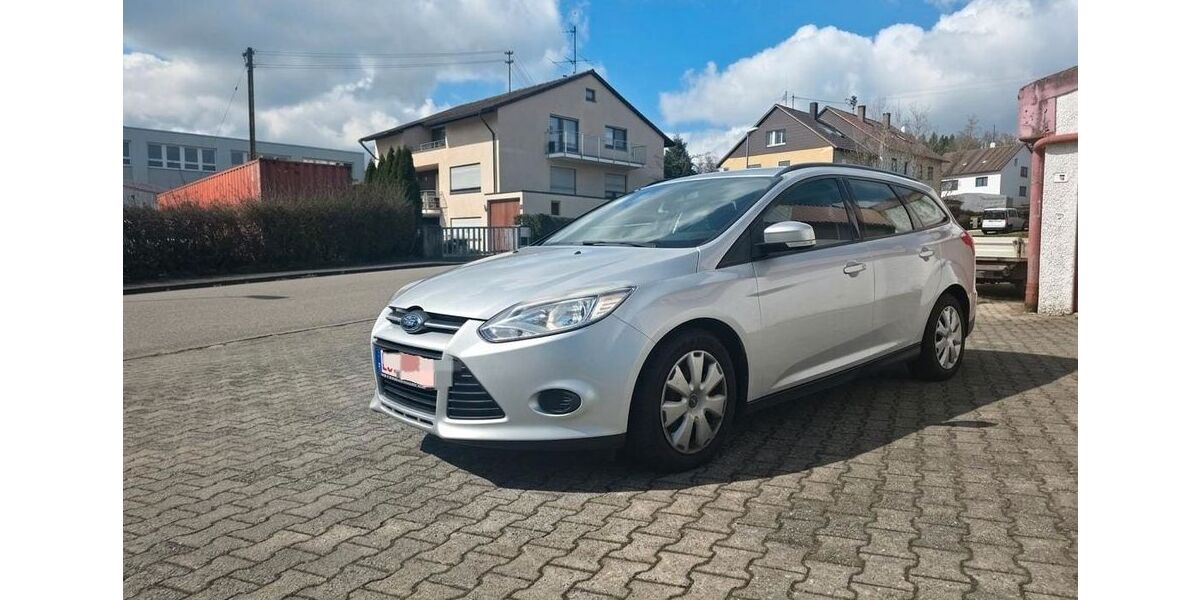 Ford Focus 182.000 km 3.999 &euro; Frickenhausen 72636