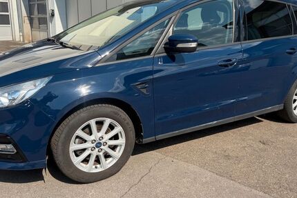 Ford S-Max 50.090 km 22.500 &euro; Ditzingen 71254