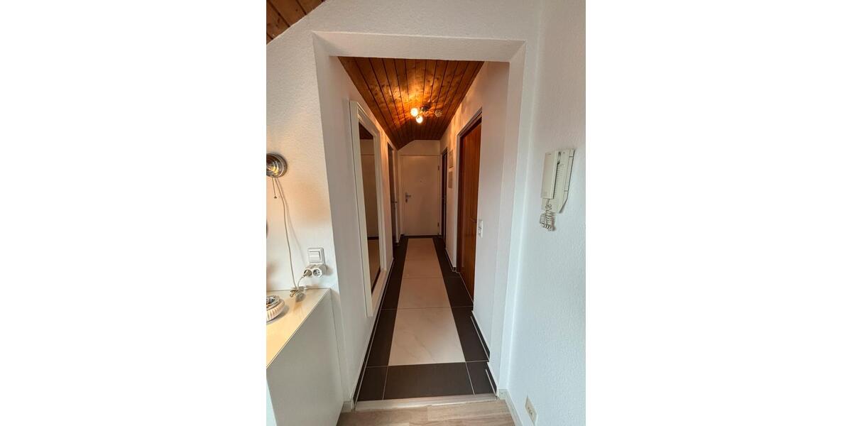 Dachgeschoßwohnung Sulzbach an der Murr - 2.5 Zimmer, 61 m&sup2;, 189.000&euro; | Angebot:25757706