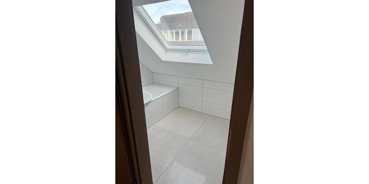 Dachgeschoßwohnung Schorndorf - 2 Zimmer, 50 m&sup2;, 660&euro; | Angebot:26094574