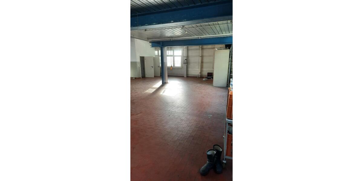 Gewerbeobjekt Esslingen am Neckar Pliensauvorstadt - 3.800&euro; | Angebot:20975435