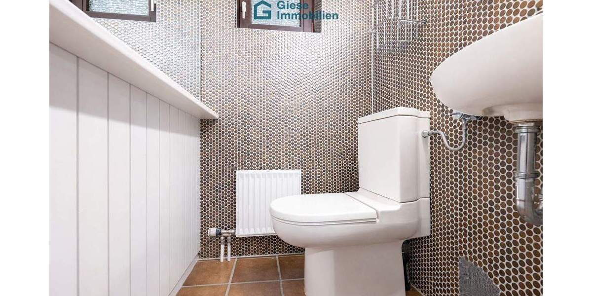 Einfamilienhaus Stuttgart Vaihingen - 6 Zimmer, 193 m&sup2;, 1.090.000&euro; | Angebot:25685479