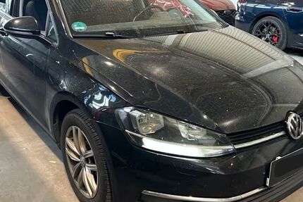VW Golf 200.000 km 8.999 &euro; Ditzingen 71254