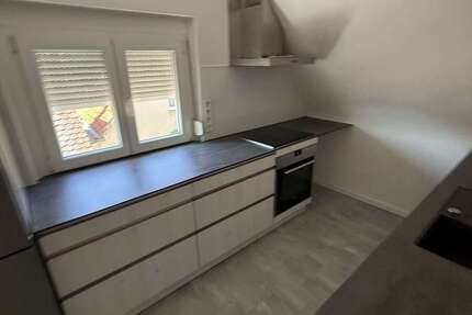 Wohnung Weilimdorf Weilimdorf - 3 Zimmer, 60 m&sup2;, 1.100&euro; | Angebot:25830035