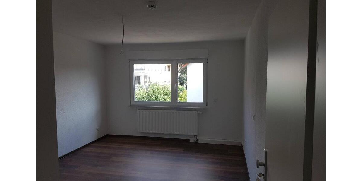 Reihenhaus Esslingen am Neckar Hegensberg - 6 Zimmer, 130 m&sup2;, 645.000&euro; | Angebot:26780220