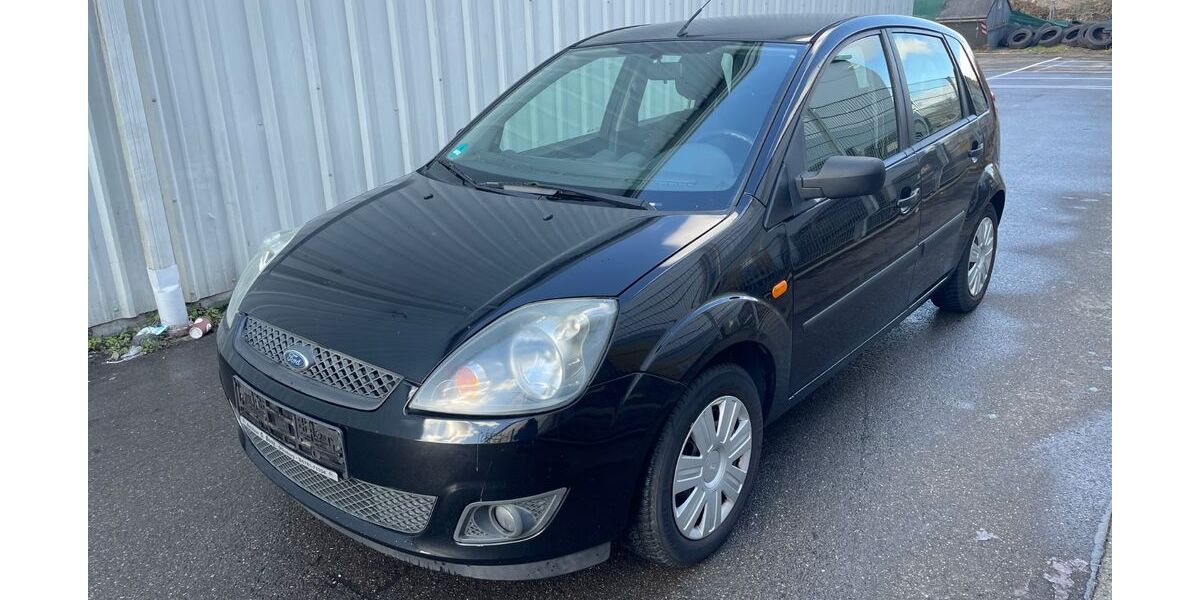 Ford Fiesta 86.000 km 2.990 &euro; Böblingen 71034