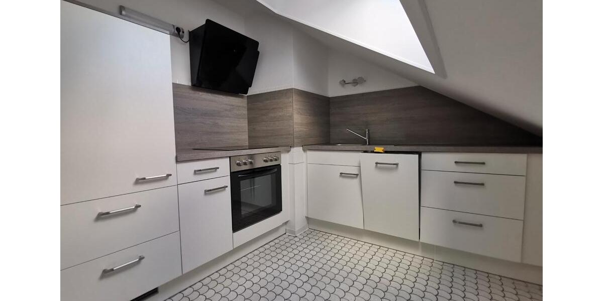 Dachgeschoßwohnung Rechberghausen - 2 Zimmer, 70 m&sup2;, 650&euro; | Angebot:26023519