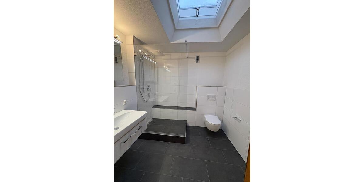 Einfamilienhaus Backnang - 3.5 Zimmer, 119 m&sup2;, 1.320&euro; | Angebot:25380390