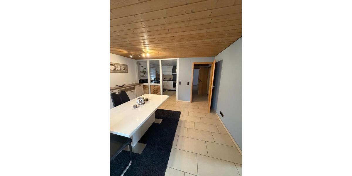 Etagenwohnung Weinstadt - 2 Zimmer, 65 m&sup2;, 700&euro; | Angebot:27584321