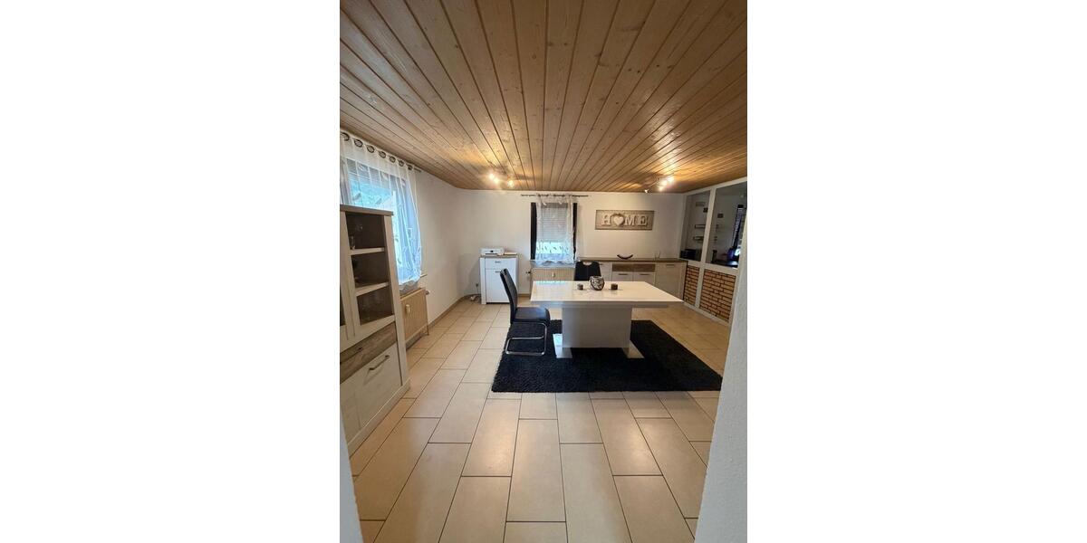 Etagenwohnung Weinstadt - 2 Zimmer, 65 m&sup2;, 700&euro; | Angebot:27584321