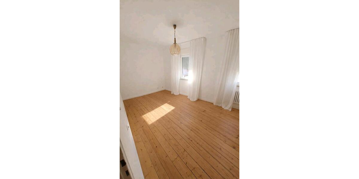 Etagenwohnung Fellbach Oeffingen - 3.5 Zimmer, 87 m&sup2;, 1.300&euro; | Angebot:25760669