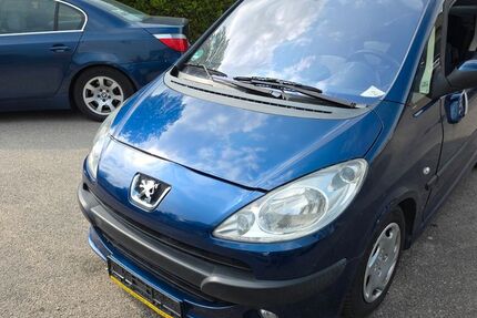 Peugeot 1007 122.919 km 1.750 &euro; Uhingen 73066