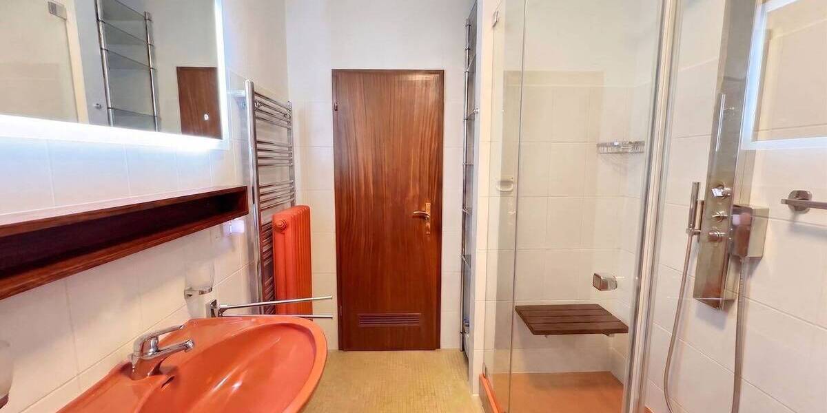 Reihenmittelhaus Stuttgart Birkach - 6 Zimmer, 161 m&sup2;, 665.000&euro; | Angebot:26476426