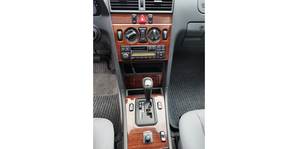 Mercedes-Benz C 230 148.600 km 5.000 &euro; Uhingen 73066