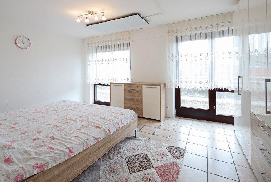 Etagenwohnung Schwieberdingen - 3.5 Zimmer, 120 m&sup2;, 1.450&euro; | Angebot:27580018