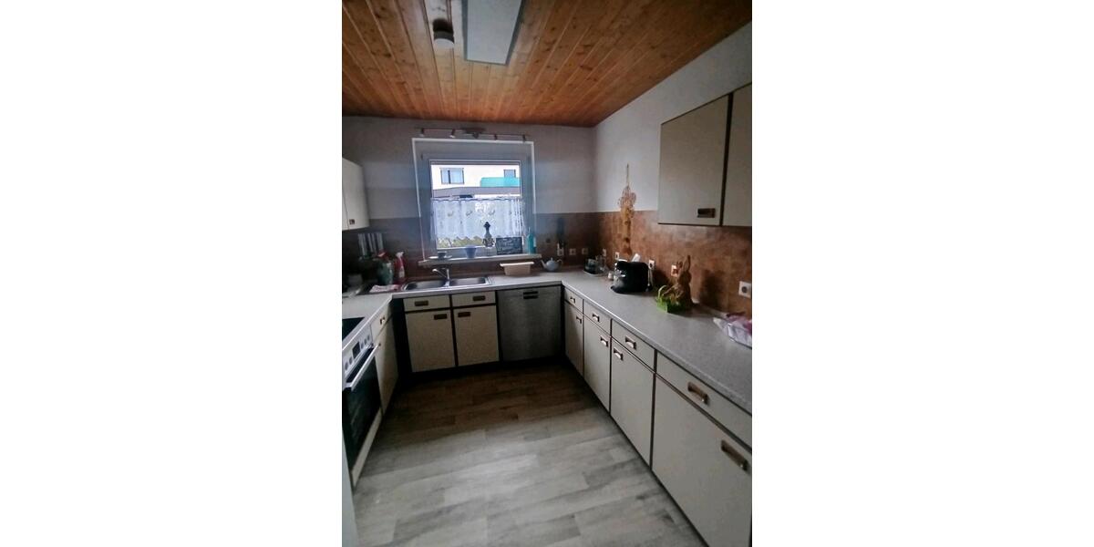 Etagenwohnung Uhingen - 2 Zimmer, 62 m&sup2;, 900&euro; | Angebot:27565658