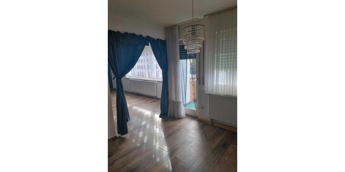Etagenwohnung Nürtingen - 2.5 Zimmer, 79 m&sup2;, 270.000&euro; | Angebot:25986532