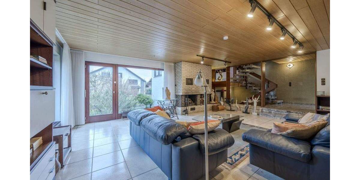 Einfamilienhaus Nürtingen - 7 Zimmer, 282 m&sup2;, 949.000&euro; | Angebot:25732743