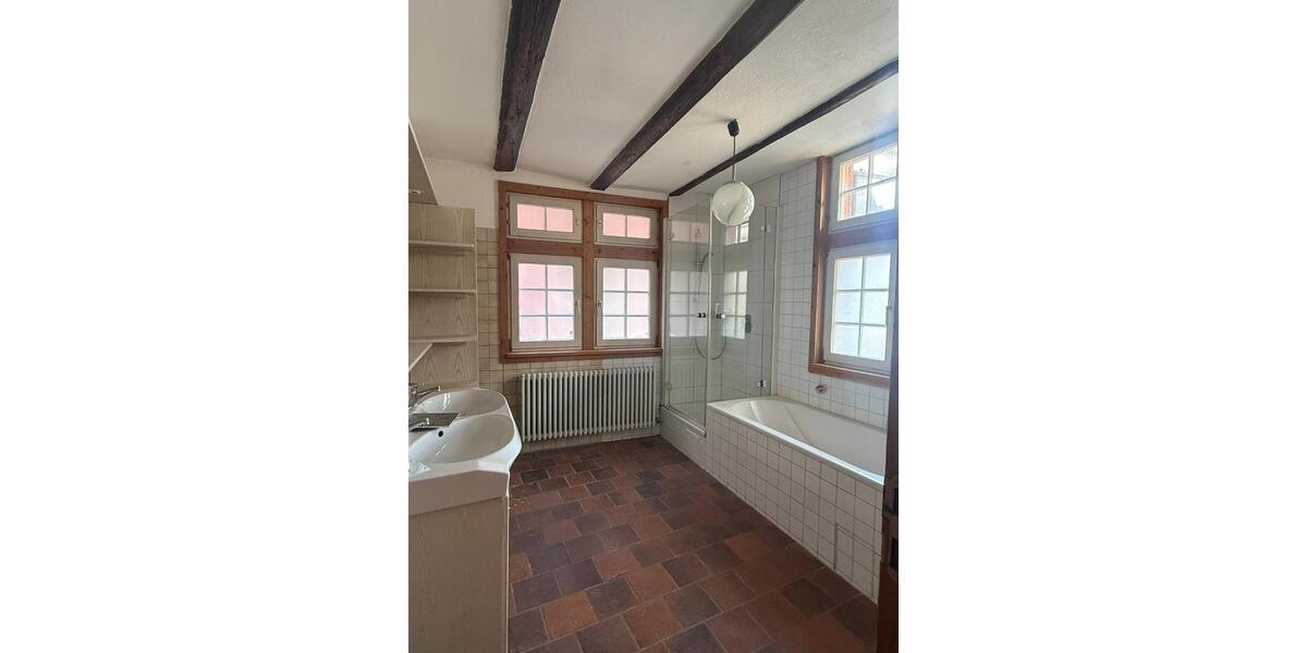 Etagenwohnung Markgröningen - 3 Zimmer, 105 m&sup2;, 1.150&euro; | Angebot:26004487