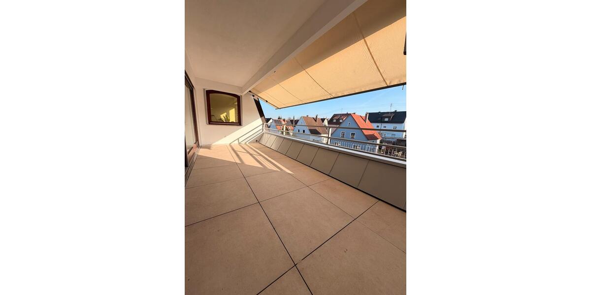 Dachgeschoßwohnung Kornwestheim - 4 Zimmer, 108 m&sup2;, 560.000&euro; | Angebot:26050848