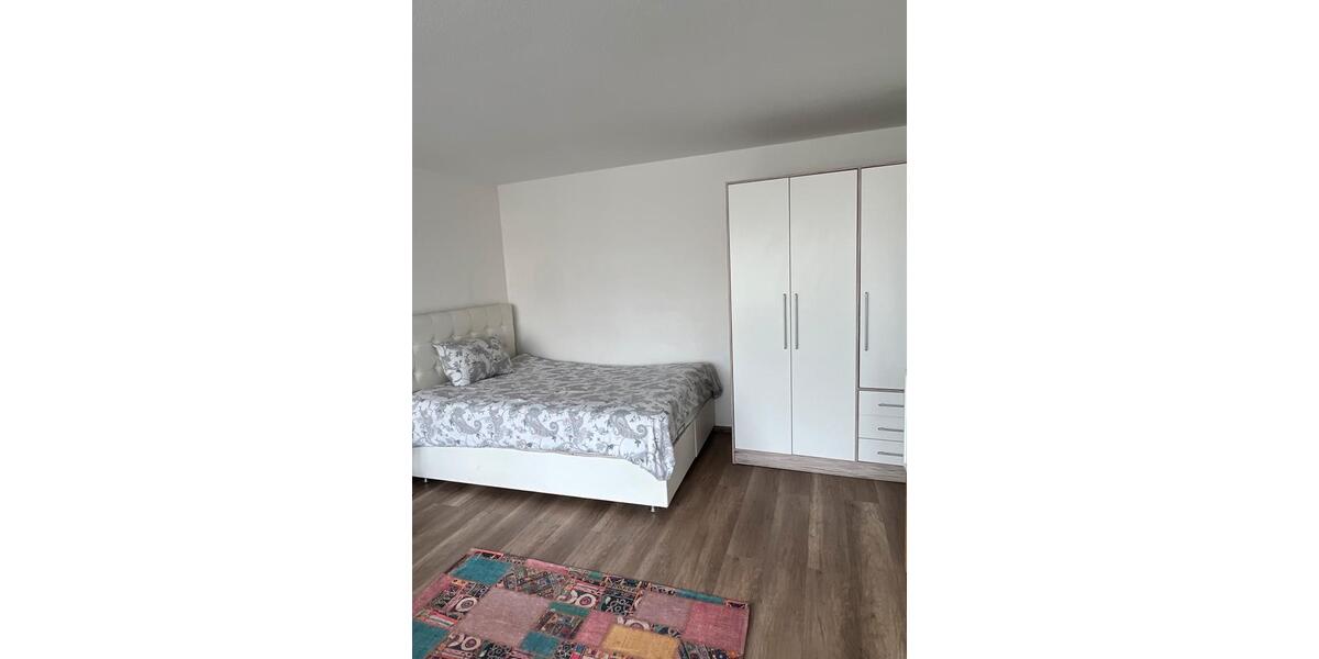Etagenwohnung Fellbach Oeffingen - 1 Zimmer, 40 m&sup2;, 1.000&euro; | Angebot:24859621