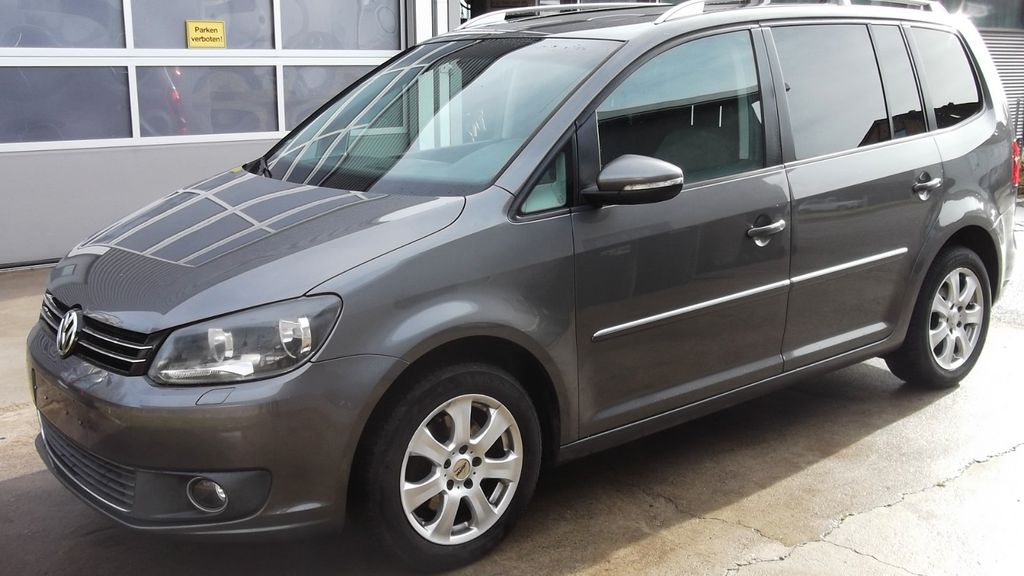 VW Touran 290.000 km 5.400 &euro; Aichwald 73773
