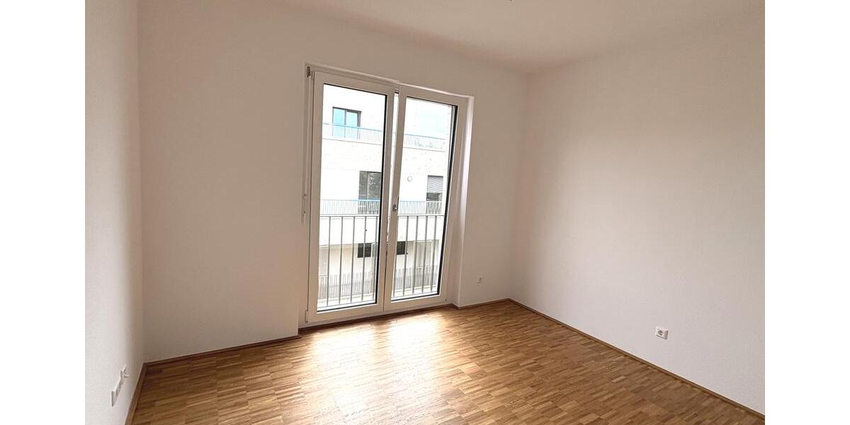 Dachgeschoßwohnung Leonberg - 3 Zimmer, 80 m&sup2;, 1.608&euro; | Angebot:23643269