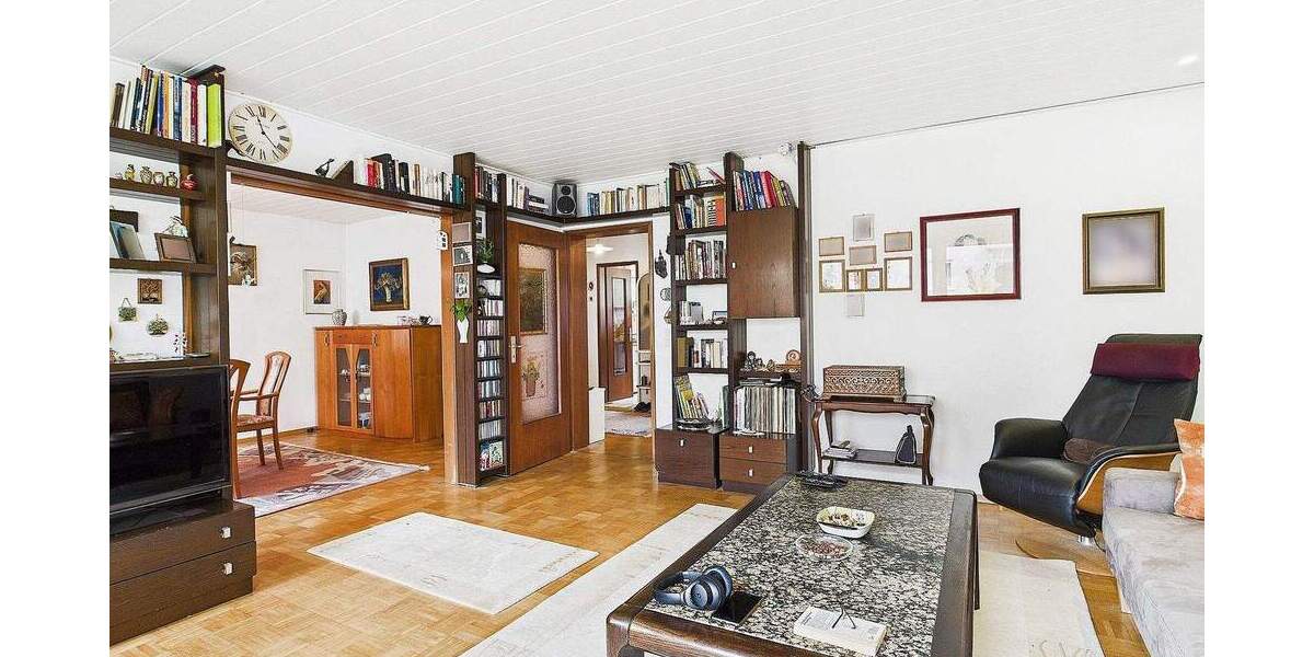 Etagenwohnung Stuttgart Bad Cannstatt - 4 Zimmer, 108 m&sup2;, 365.000&euro; | Angebot:25671744