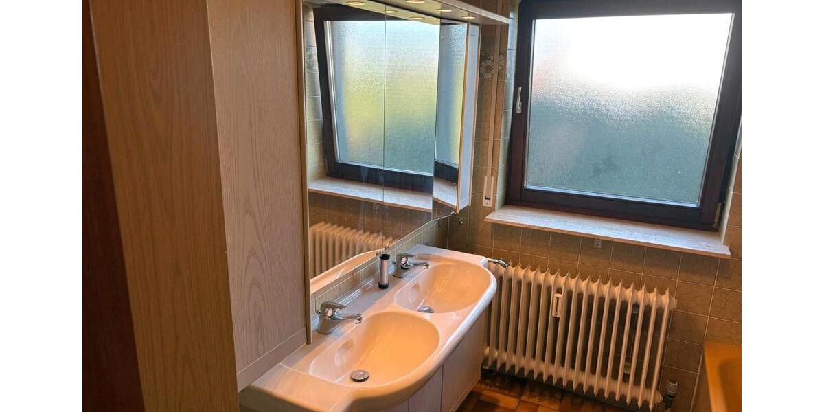 Erdgeschoßwohnung Alfdorf - 5 Zimmer, 98 m&sup2;, 1.350&euro; | Angebot:25367786