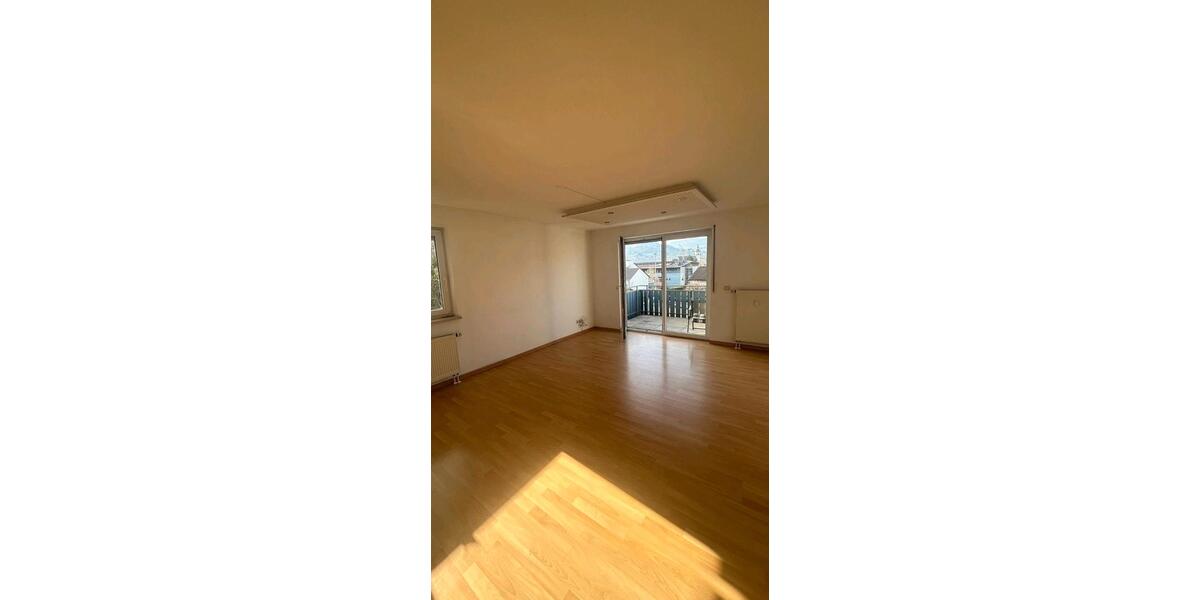 Etagenwohnung Wendlingen am Neckar - 3 Zimmer, 75 m&sup2;, 1.300&euro; | Angebot:25936818