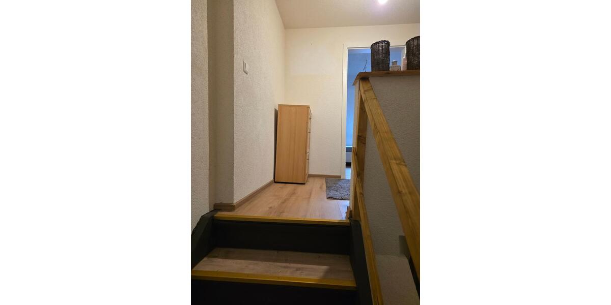 Dachgeschoßwohnung Ilsfeld - 2 Zimmer, 45 m&sup2;, 650&euro; | Angebot:25351939