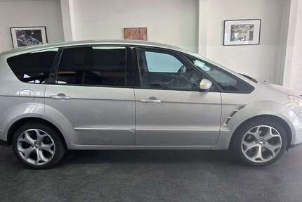 Ford S-Max 228.000 km 3.490 &euro; Asperg 71679