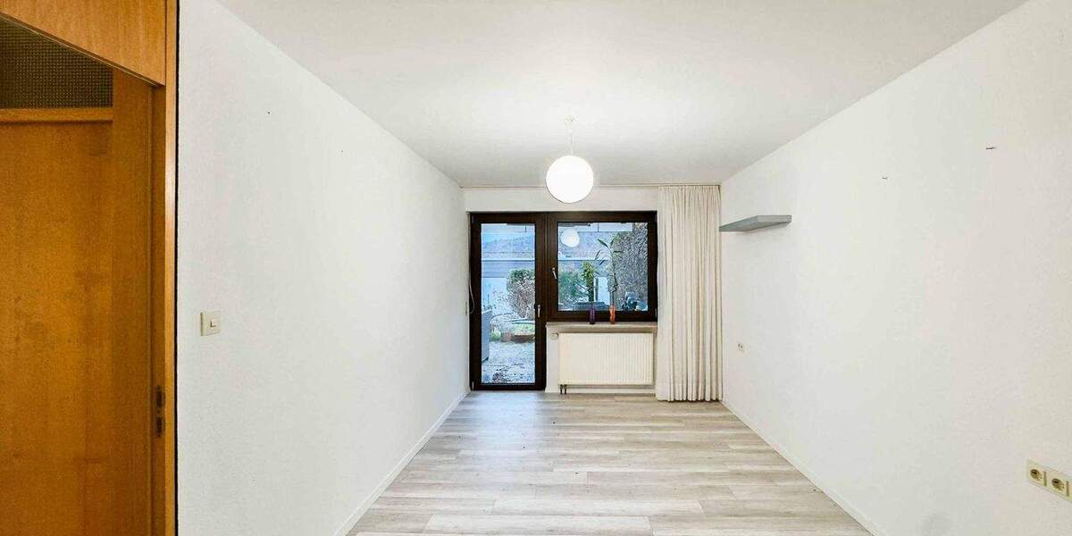 Einfamilienhaus Weinstadt / Beutelsbach Beutelsbach - 3 Zimmer, 134 m&sup2;, 1.460&euro; | Angebot:25670175