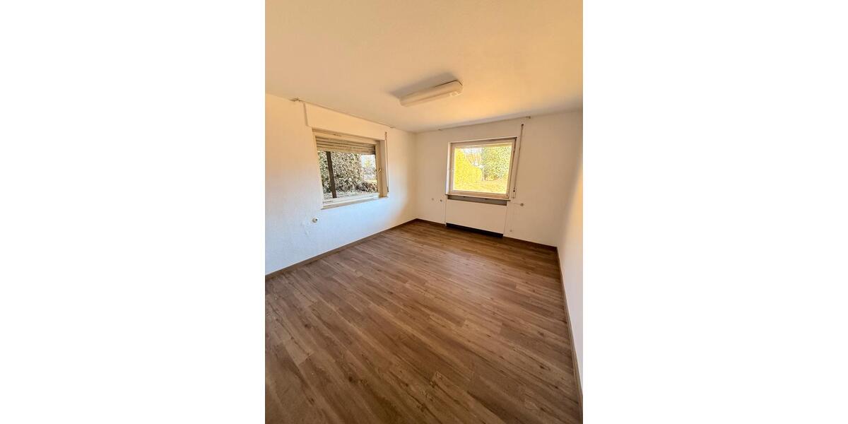 Etagenwohnung Oberstenfeld - 2 Zimmer, 65 m&sup2;, 1.050&euro; | Angebot:25234584
