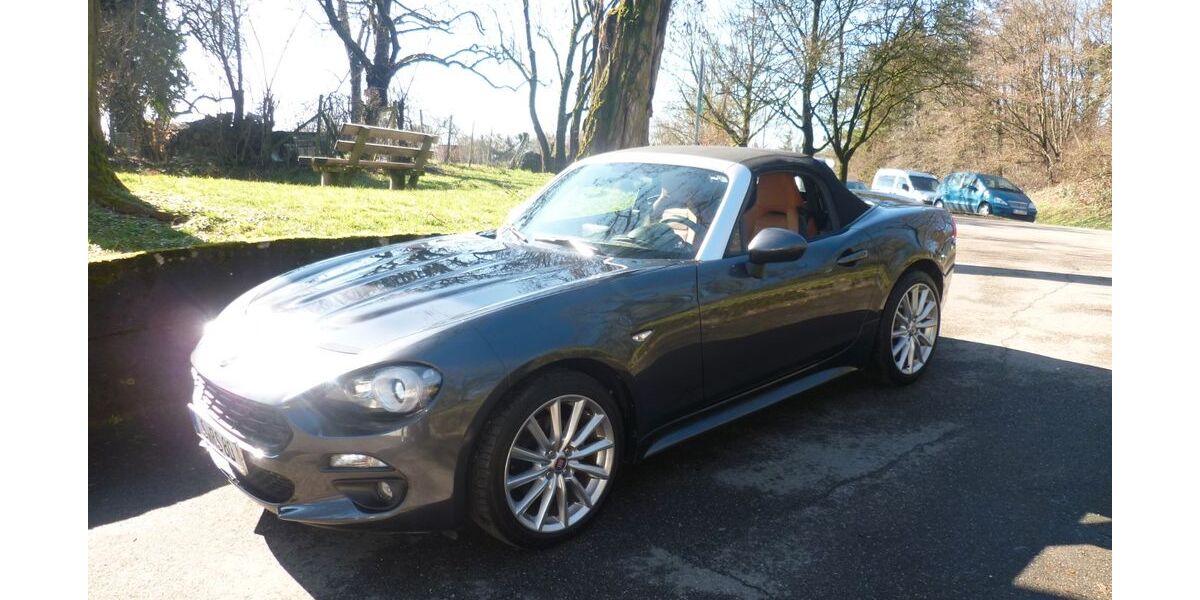 Fiat 124 Spider 8.900 km 21.800 &euro; Stuttgart 70437