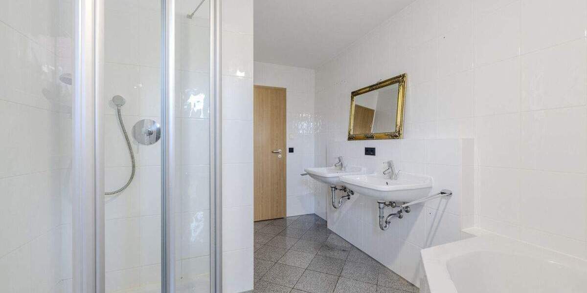 Etagenwohnung Bietigheim-Bissingen Bissingen - 4 Zimmer, 100 m&sup2;, 449.000&euro; | Angebot:25746168