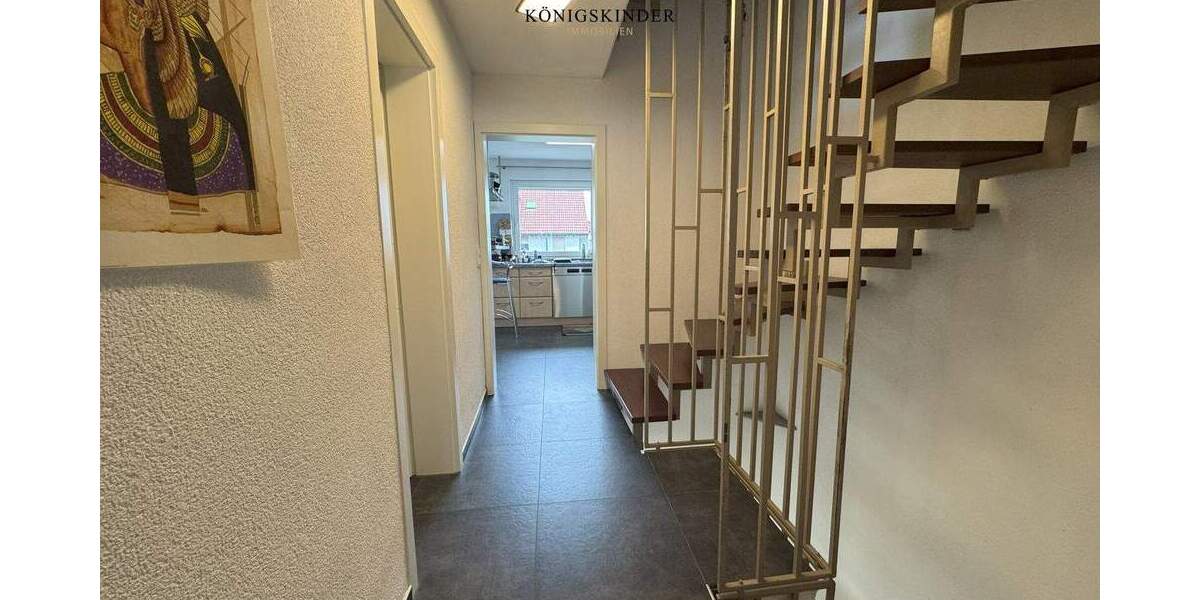 Reihenendhaus Albershausen - 7 Zimmer, 176 m&sup2;, 540.000&euro; | Angebot:25731908