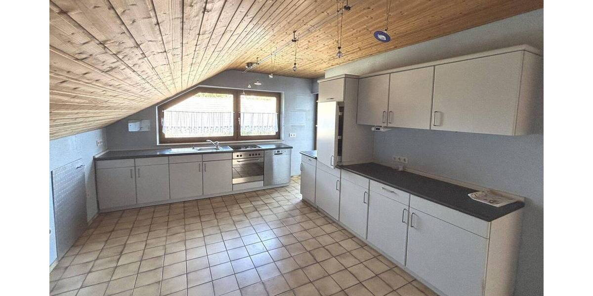 Etagenwohnung Besigheim - 4 Zimmer, 91 m&sup2;, 298.000&euro; | Angebot:25671952