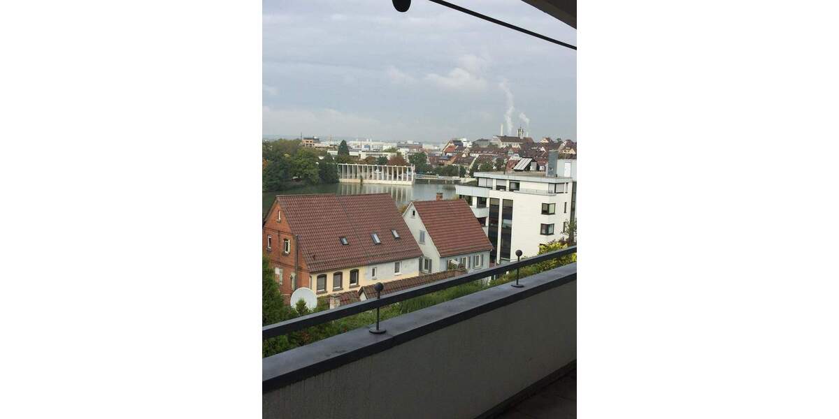Etagenwohnung Böblingen - 3 Zimmer, 95 m&sup2;, 2.100&euro; | Angebot:25737012