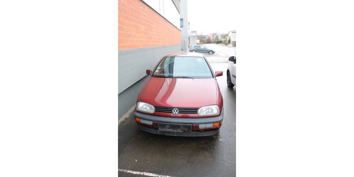 VW Golf 180.000 km 1.250 &euro; Neuhausen 73765