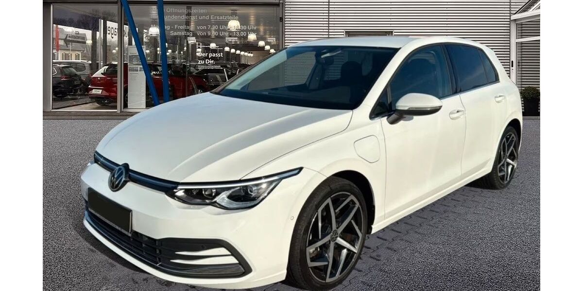 VW Golf 74.319 km 14.900 &euro; Stuttgart 70193