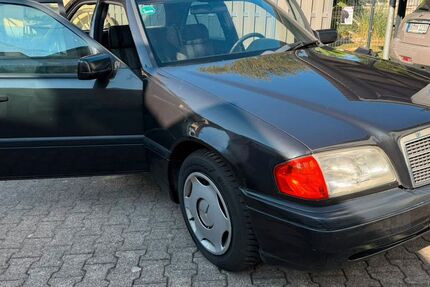 Mercedes-Benz C 180 202.000 km 1.500 &euro; Oberstenfeld 71720