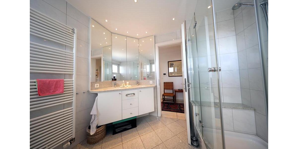 Etagenwohnung Schwieberdingen - 4.5 Zimmer, 110 m&sup2;, 2.000&euro; | Angebot:24678659