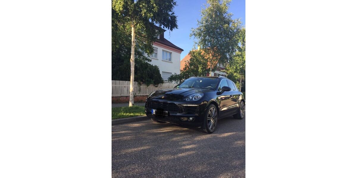 Porsche Macan 152.300 km 29.890 &euro; Plochingen 73207