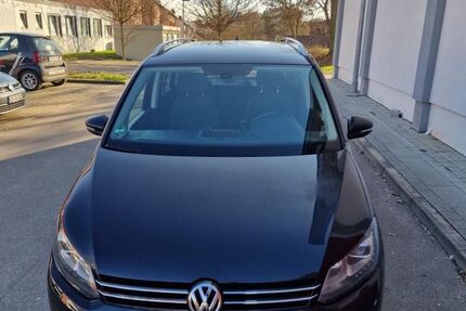 VW Touran 204.000 km 8.299 &euro; Ludwigsburg 71638