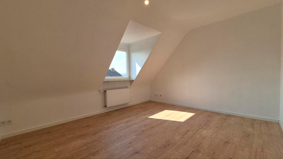 Dachgeschoßwohnung Stuttgart Stuttgart-West - 3 Zimmer, 53 m&sup2;, 1.250&euro; | Angebot:25902068