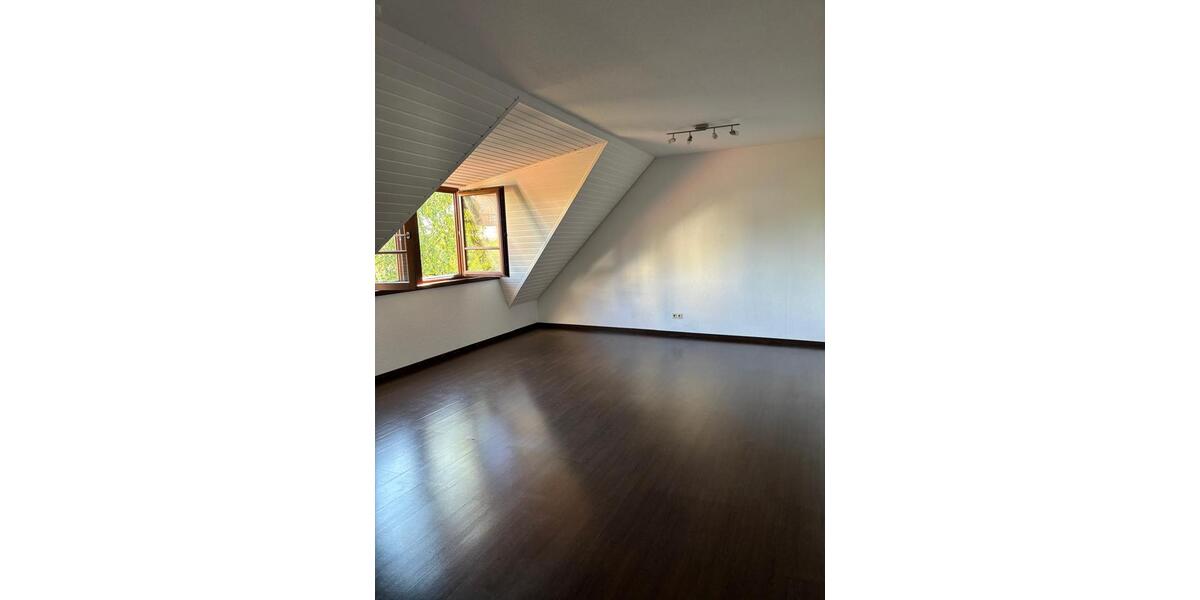 Dachgeschoßwohnung Göppingen Faurndau - 2 Zimmer, 52 m&sup2;, 160.000&euro; | Angebot:26831948